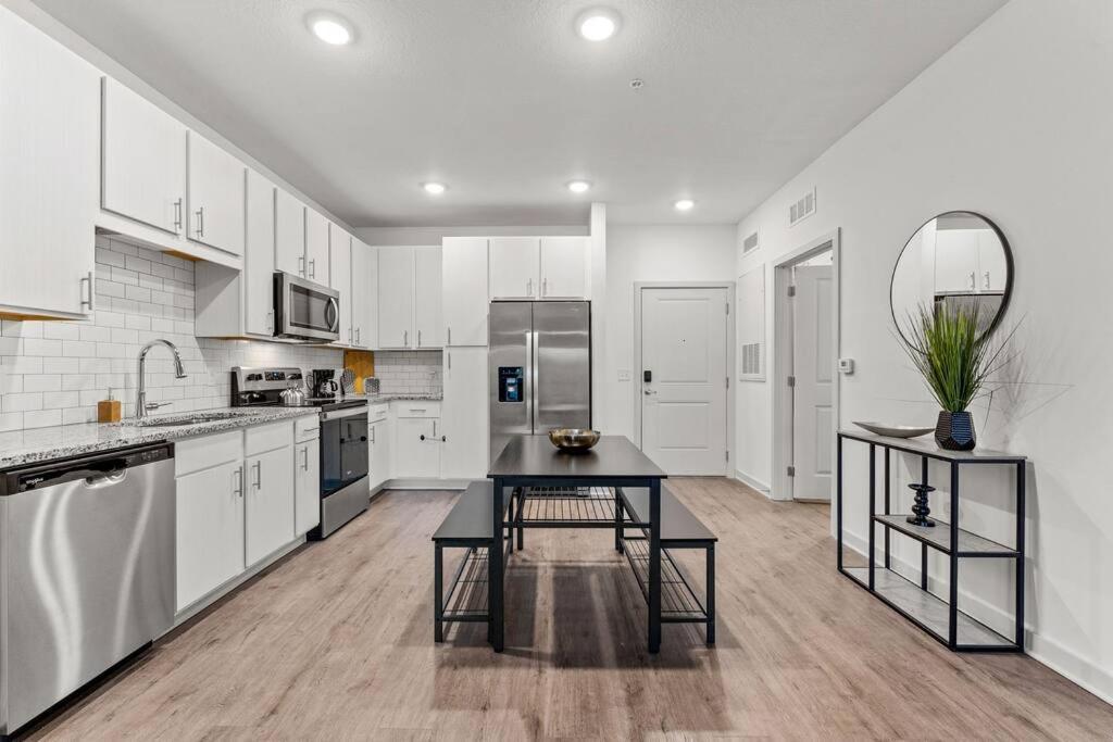 Complete Apartment ,10 Min To Parks Pets Allowed, Resort-Style Amenities Orlando Ngoại thất bức ảnh